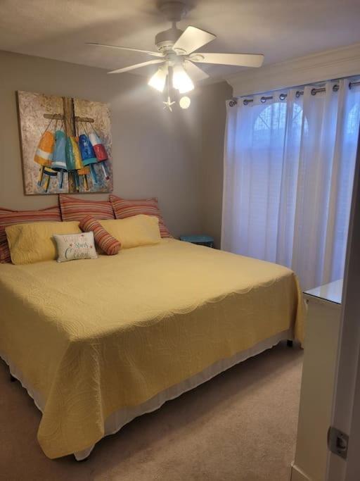 Holiday home Sleeps 8