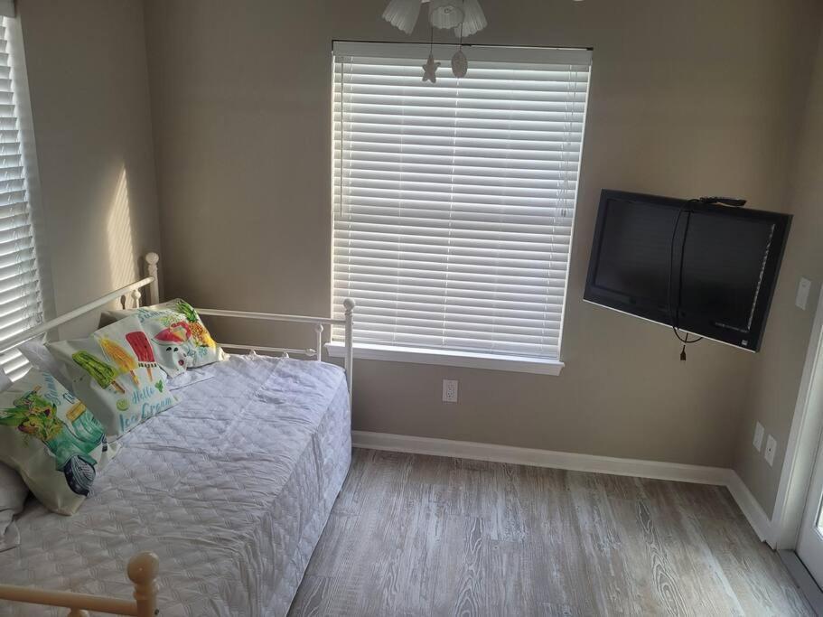 Sleeps 8 Panama City Beach